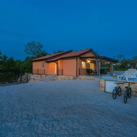 Pendolina Villa Buje