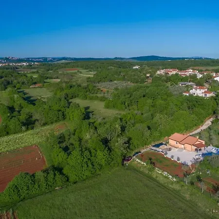 Pendolina Villa Buje